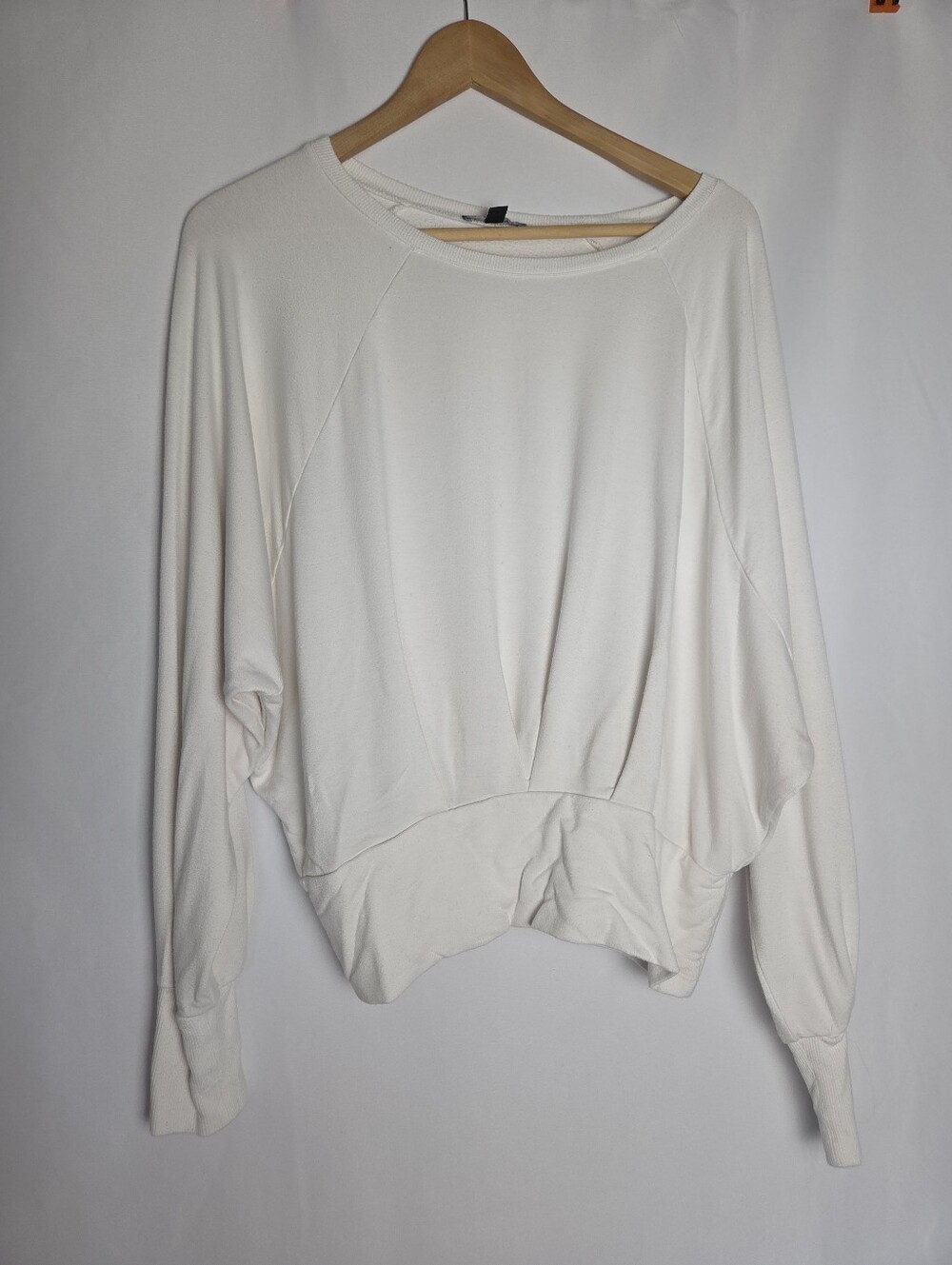 Express Cream Dolmam Sleeve Sweatshirt